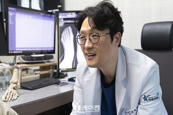 [칼럼]족저근막염이 10년 사이에 3배나 늘어난 이유는?
