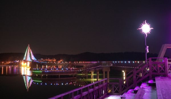 군산시, <전북야행명소 10선>에 국가유산미디어아트·은파호수공원 선정