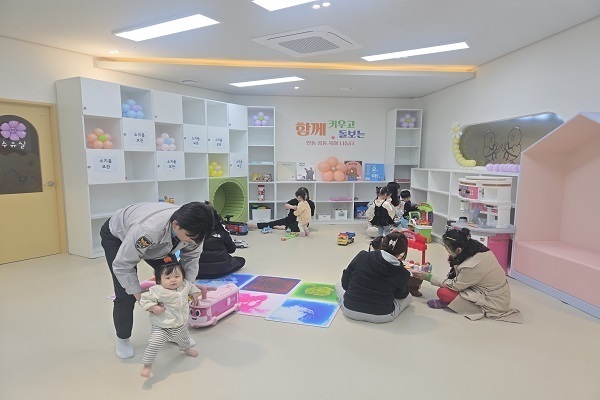 김해시, 출산축하금 최대 400만 원 지급