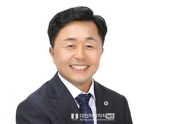 국립군산대 제10대 총장 김강주 교수 취임