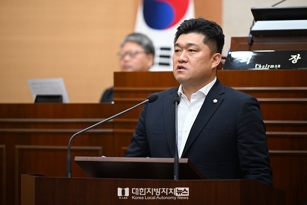 최광호 완주군의회 의원, 아이들 생명 지키는 통학로 안전시설 전면 개선해야