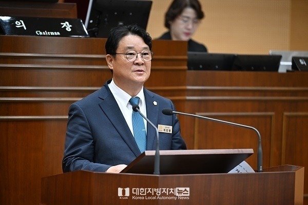 이진영 완주군의원, 전 세대 아우루는 복합시설 조성 촉구