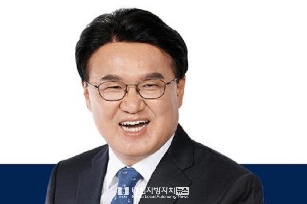 황운하 국회의원, 국민은 주차비 인천공항 직원은 주차료 8,420만원 면제